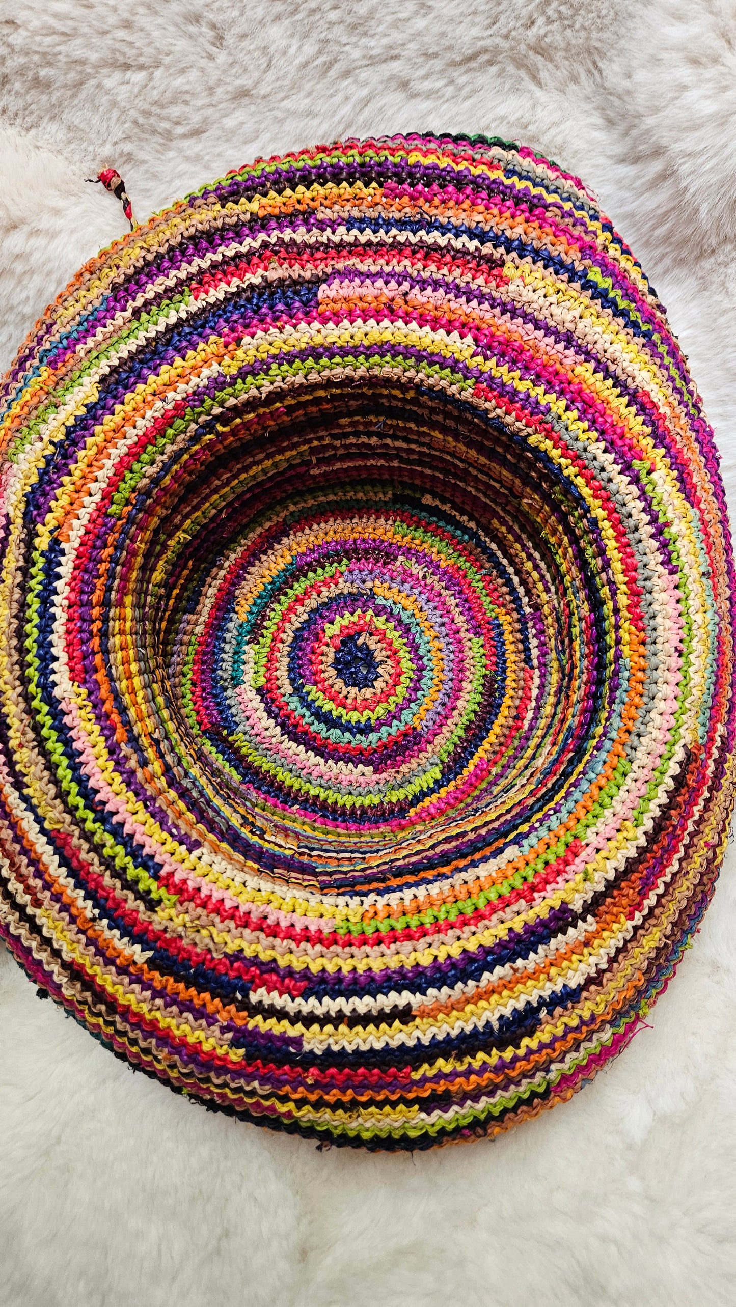 Chapeau en raphia multicolore Zéna