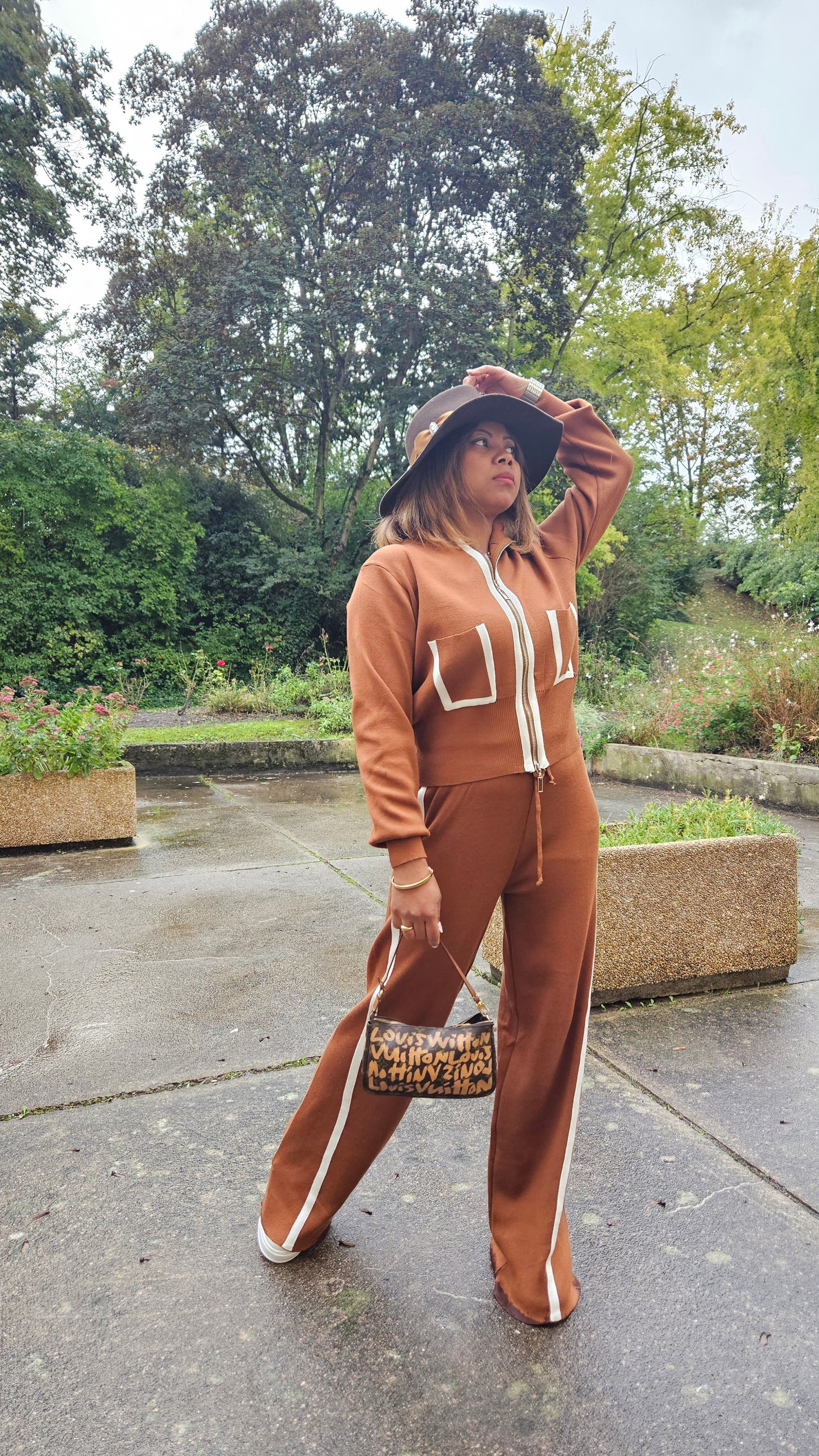 Ensemble de jogging Nancy camel