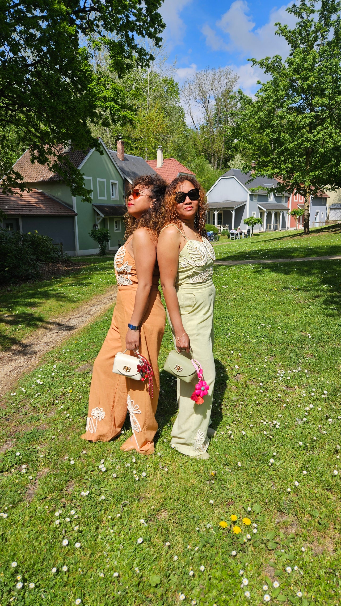 Ensemble broderie vert d'eau  Sully