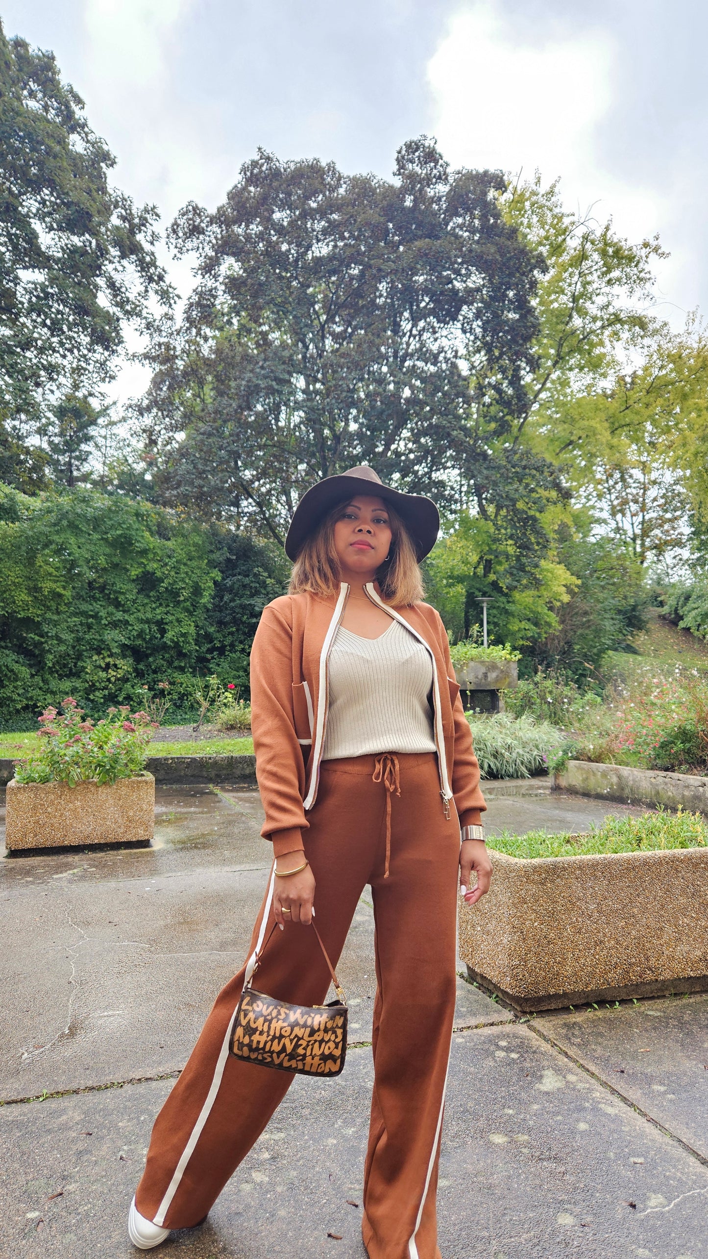 Ensemble de jogging Nancy camel